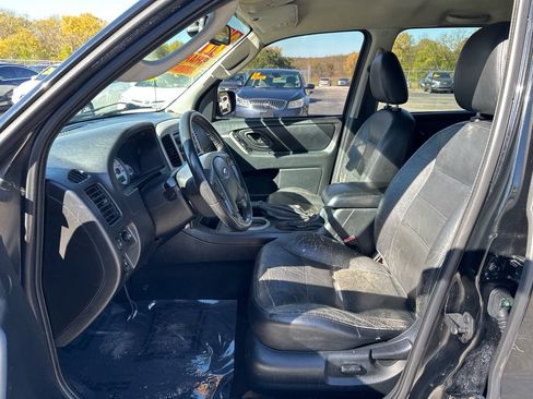 Used 2007 Ford Escape Limited image 9