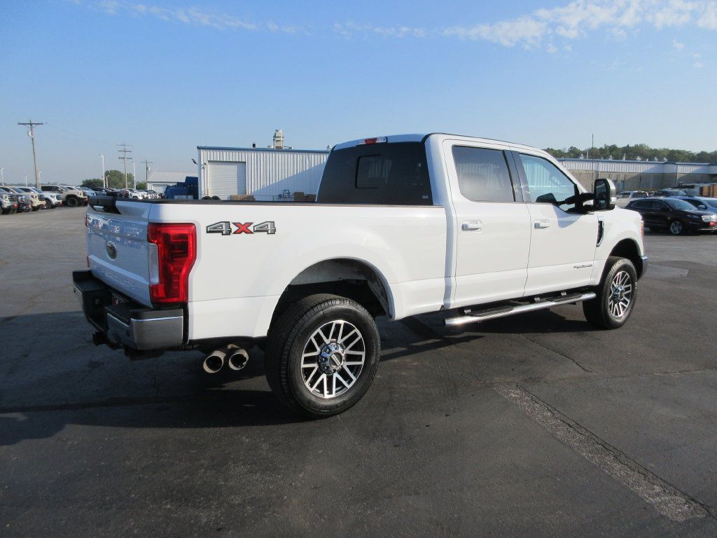 Used 2017 Ford F250 Lariat AWD/4WD image 4