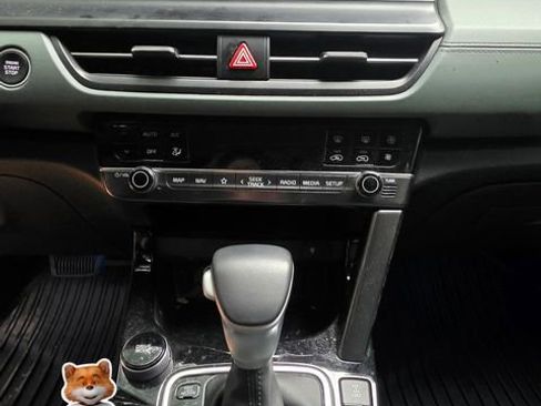 Certified 2024 Kia Seltos SX w/ SX Sunroof Package image 11