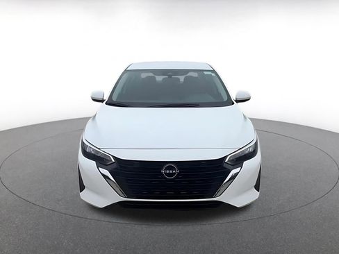 Used 2025 Nissan Sentra S image 4