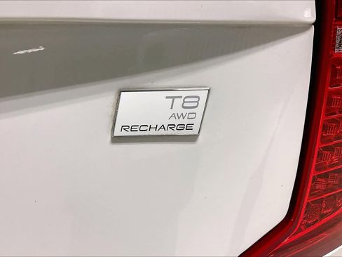 Used 2022 Volvo XC90 T8 Inscription w/ Lounge Package image 9
