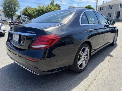 Used 2018 Mercedes-Benz E 300 4MATIC image 7