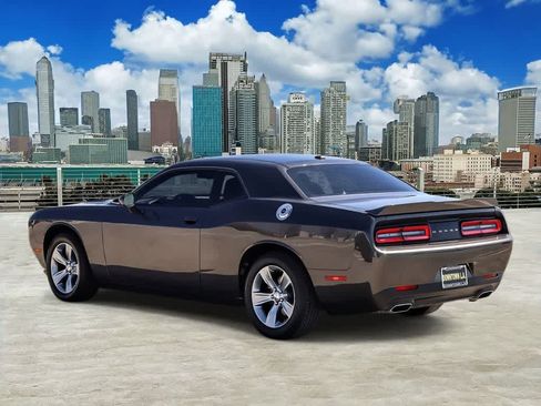 Used 2021 Dodge Challenger SXT RWD image 6