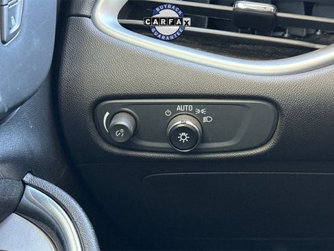 Used 2022 Chevrolet Malibu LT image 37