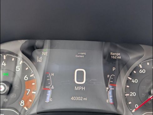Used 2025 Jeep Compass Limited AWD/4WD image 10
