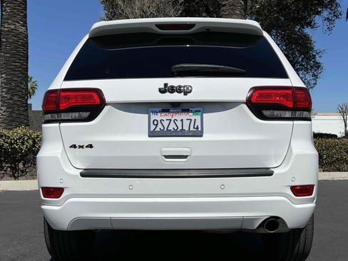 Used 2021 Jeep Grand Cherokee Laredo X image 46
