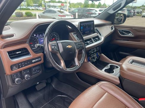 Used 2021 Chevrolet Suburban High Country AWD/4WD image 6
