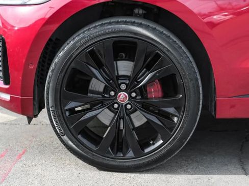 Used 2018 Jaguar F-PACE S image 59