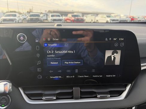 Used 2025 Chevrolet Equinox LT image 19