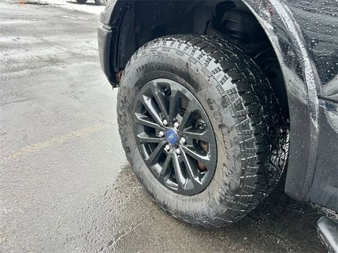 Used 2018 Ford F150 XLT w/ Equipment Group 302A Luxury image 31