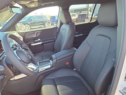 New 2026 Mercedes-Benz GLB 250 4MATIC image 23
