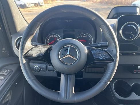 New 2025 Mercedes-Benz Sprinter 2500 image 15