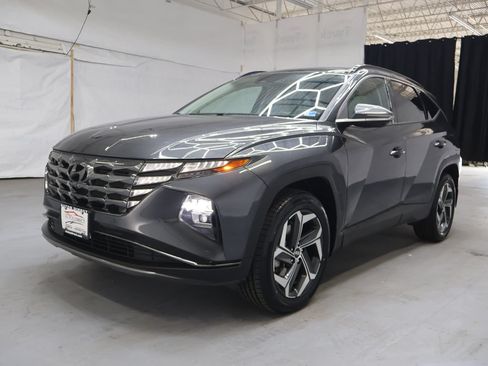 Used 2023 Hyundai Tucson Limited AWD/4WD image 3