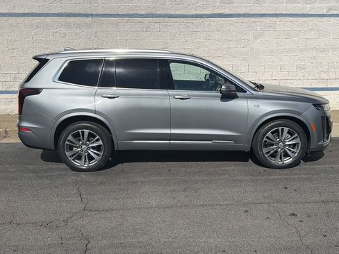 Certified 2024 Cadillac XT6 Premium Luxury image 8