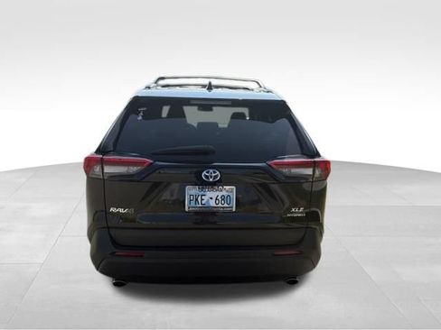 Used 2024 Toyota RAV4 XLE Premium AWD/4WD image 5