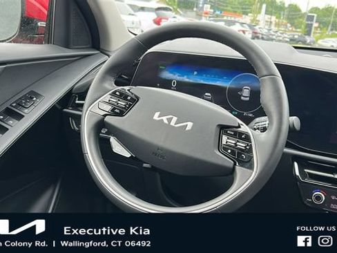 Certified 2023 Kia Niro Wind w/ Wind Preserve Package FWD image 23