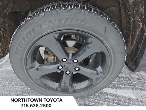 Used 2023 Jeep Grand Cherokee Altitude image 5