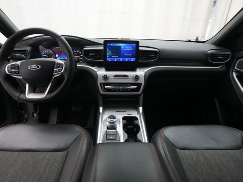 Used 2023 Ford Explorer Timberline image 5