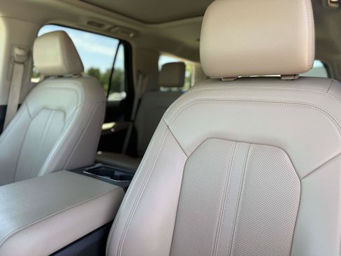 Used 2024 Ford Expedition Limited RWD image 25