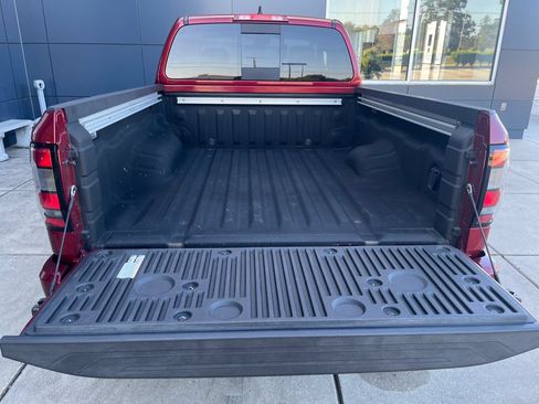 Certified 2024 Nissan Frontier SV w/ SV Convenience Package RWD image 30