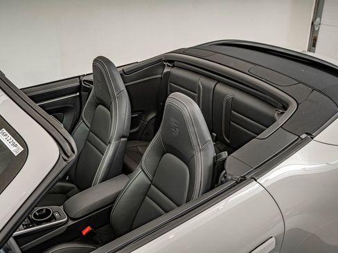 Used 2024 Porsche 911 Carrera S RWD image 28