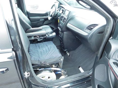 Used 2016 Dodge Grand Caravan R/T w/ Safety Sphere Group image 5