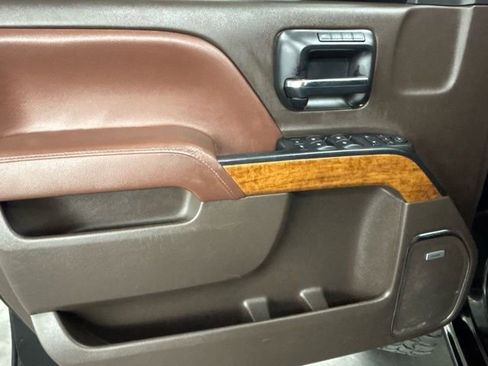 Used 2014 Chevrolet Silverado 1500 High Country w/ High Country Premium Package image 19