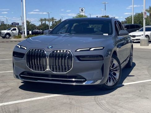 New 2025 BMW i7 xDrive60 image 3