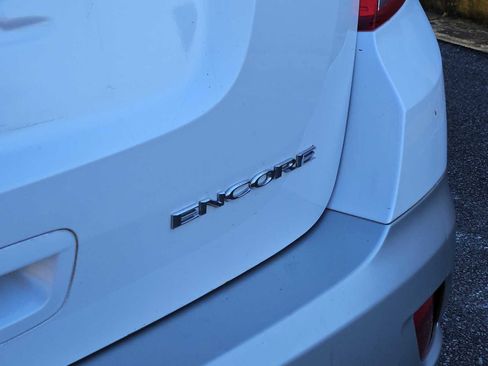 Used 2014 Buick Encore FWD image 12