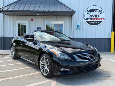 Used 2013 INFINITI G37 Convertible w/ Premium Pkg RWD image 2