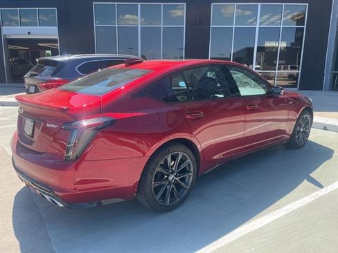 Used 2025 Cadillac CT5 V w/ Technology Package AWD/4WD image 4