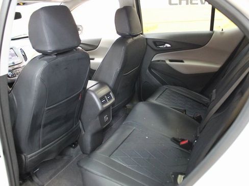 Used 2022 Chevrolet Equinox LT image 18