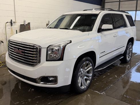 Used 2018 GMC Yukon SLT w/ Premium Edition image 1