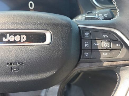 Used 2021 Jeep Grand Cherokee L Limited w/ MOPAR Finishing Package AWD/4WD image 15