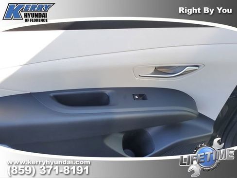 New 2026 Hyundai Tucson SE image 16