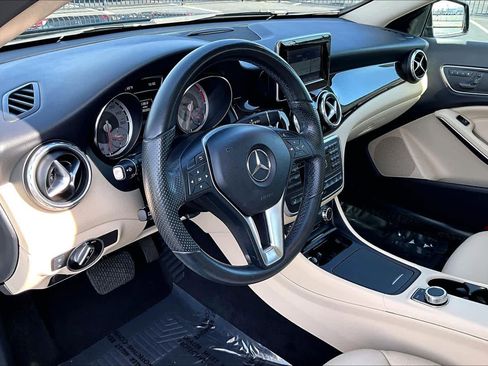 Used 2015 Mercedes-Benz GLA 250 GLA 250 image 18
