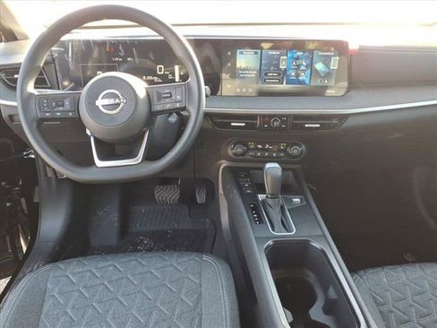 New 2026 Nissan Kicks SV image 10