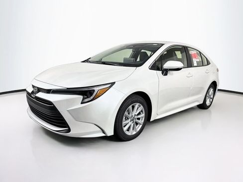 New 2026 Toyota Corolla XLE FWD image 3