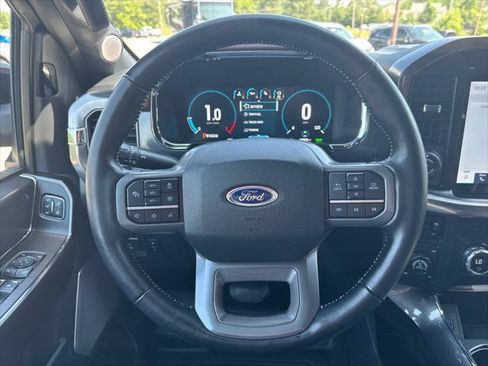 Used 2021 Ford F150 Lariat w/ Equipment Group 502A High AWD/4WD image 17