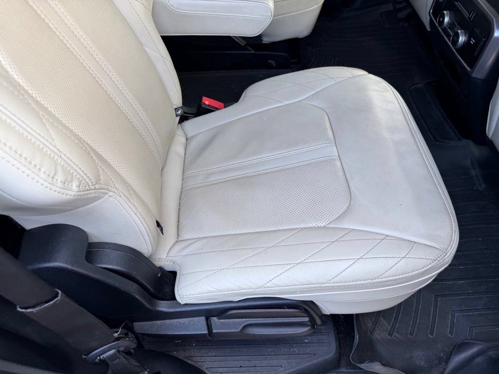 Used 2021 Ford Expedition Platinum RWD image 18