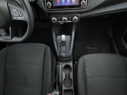 Used 2024 Nissan Kicks S image 19