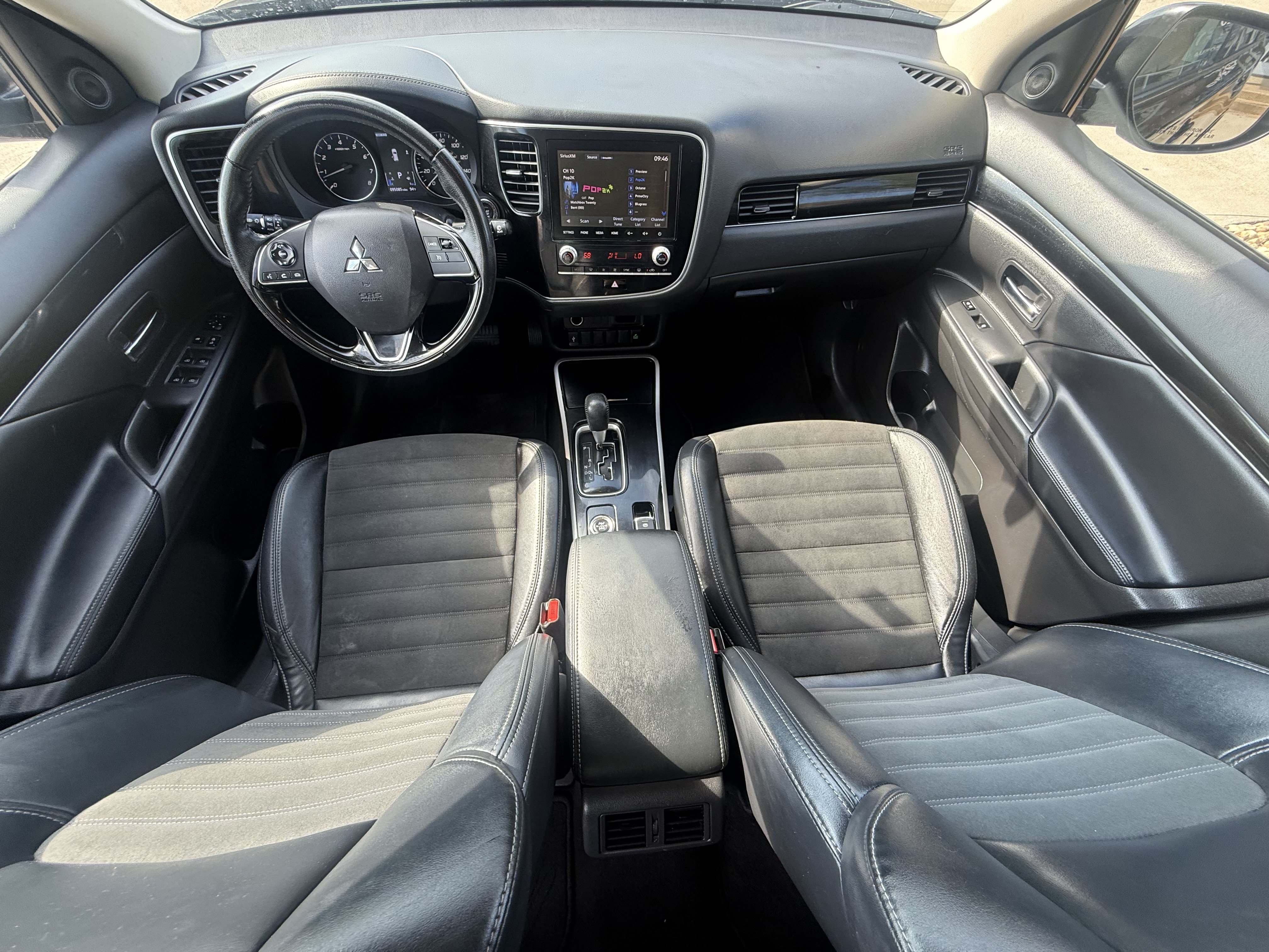 Used 2020 Mitsubishi Outlander SE AWD/4WD image 12