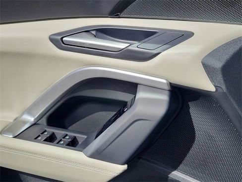 New 2025 Audi Q5 Premium image 10