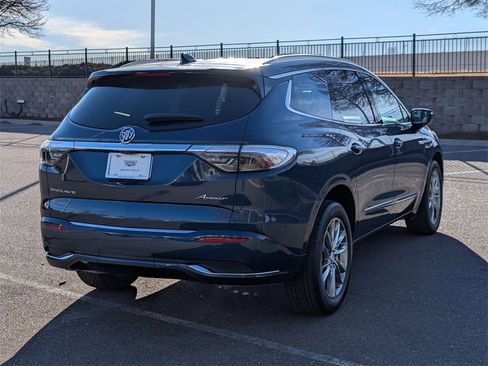 Used 2024 Buick Enclave Avenir image 5