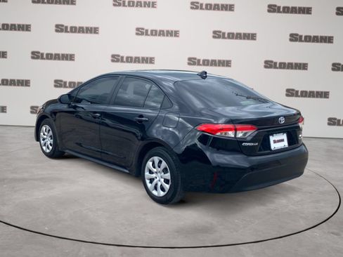 Used 2025 Toyota Corolla LE FWD image 3