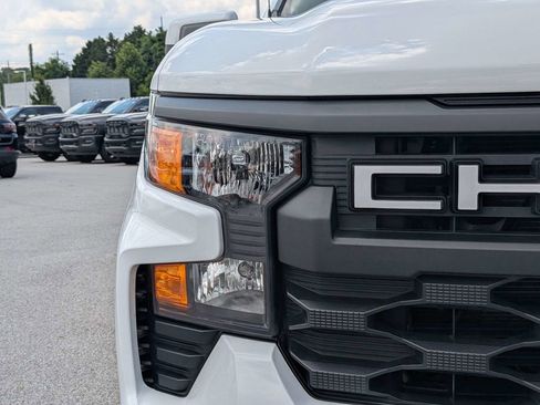 Used 2025 Chevrolet Silverado 1500 Custom AWD/4WD image 10