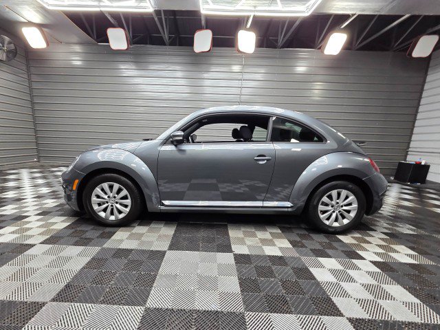 Used 2019 Volkswagen Beetle 2.0T S FWD image 9