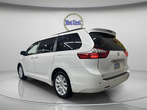 Used 2017 Toyota Sienna Limited Premium AWD/4WD image 3