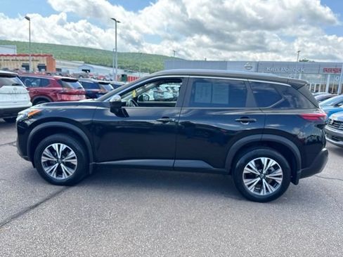 Certified 2023 Nissan Rogue SV w/ SV Premium B Package AWD/4WD image 8