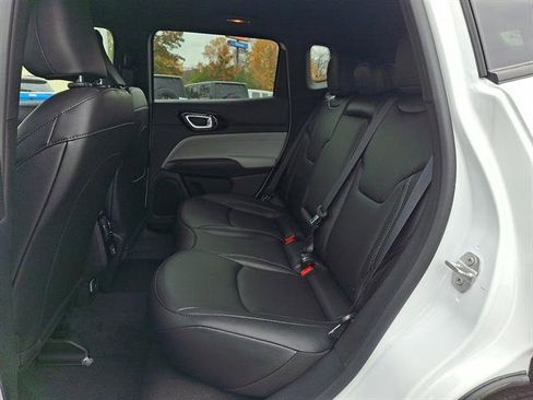 New 2026 Jeep Compass Limited image 7